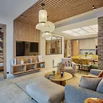 Exceptional 4Bdr 10P Apartment Near Montmartre