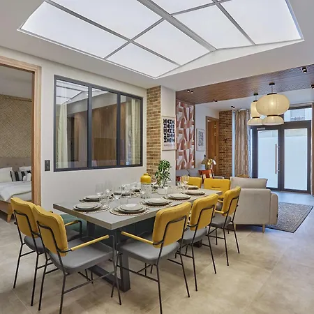 Apartment Exceptional 4bdr 10p Near Montmartre