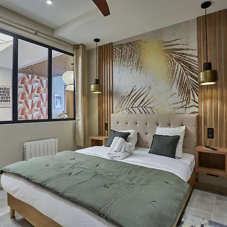 Exceptional 4bdr 10p Near Montmartre Apartment